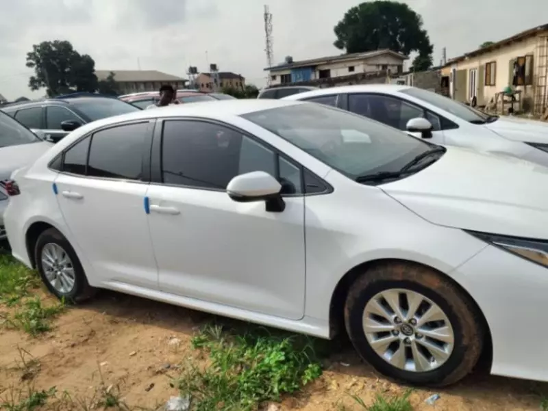 Toyota Corolla   - 2021