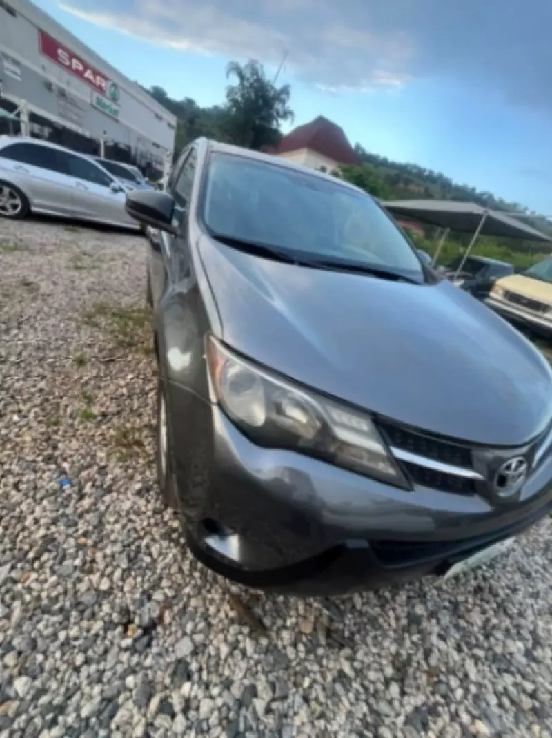 TOYOTA RAV4   - 2013