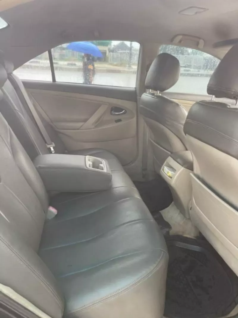 Toyota Camry   - 2008
