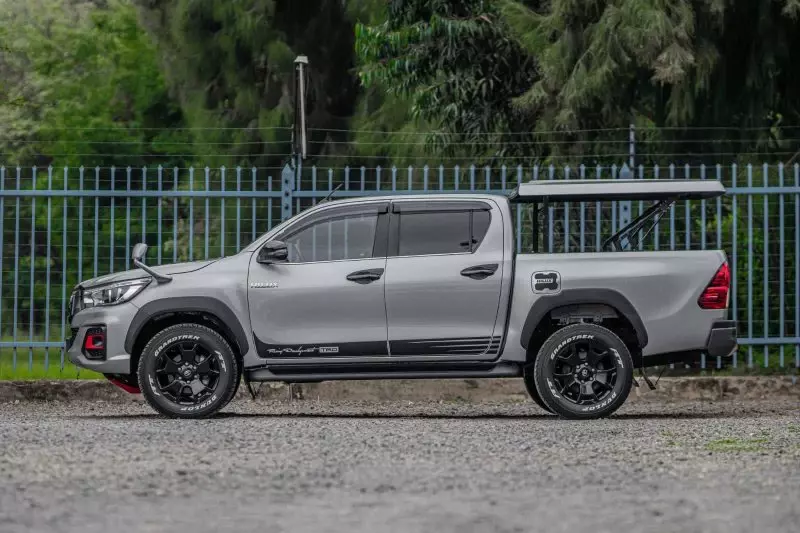 TOYOTA Hilux - 2019