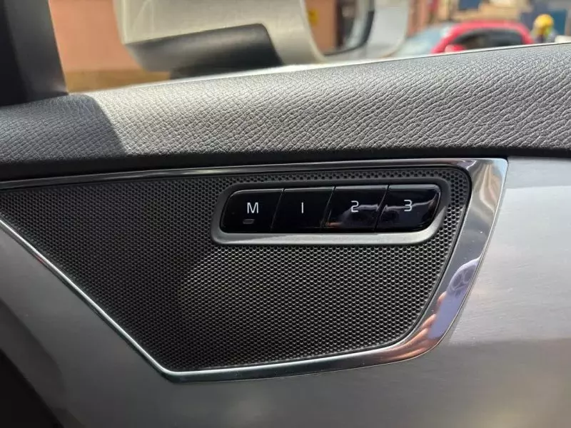 Volvo XC90   - 2016