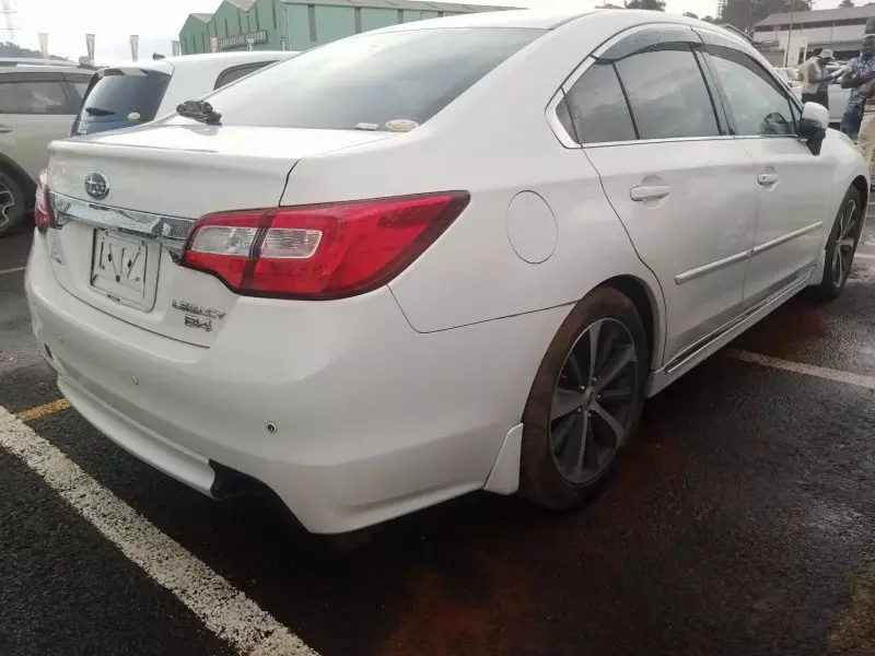 Subaru Legacy B4   - 2015