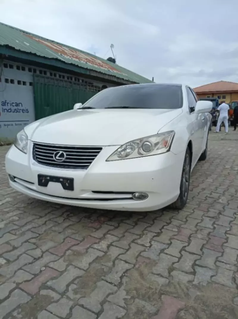 Lexus ES   - 2008