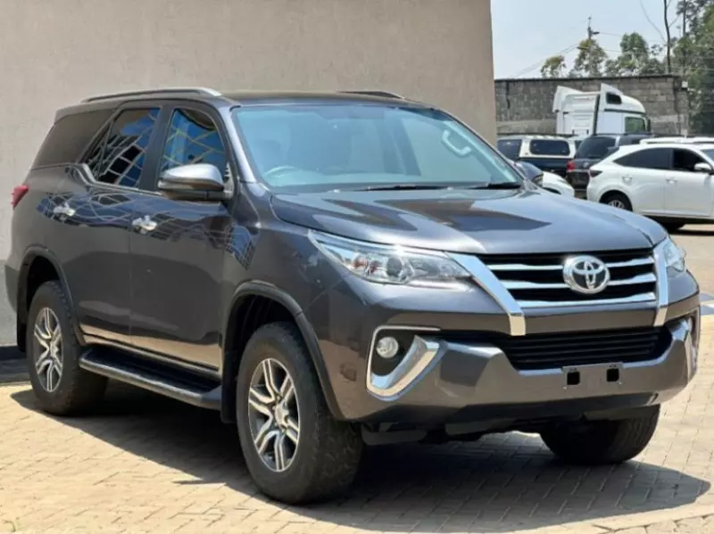 TOYOTA Fortuner   - 2019
