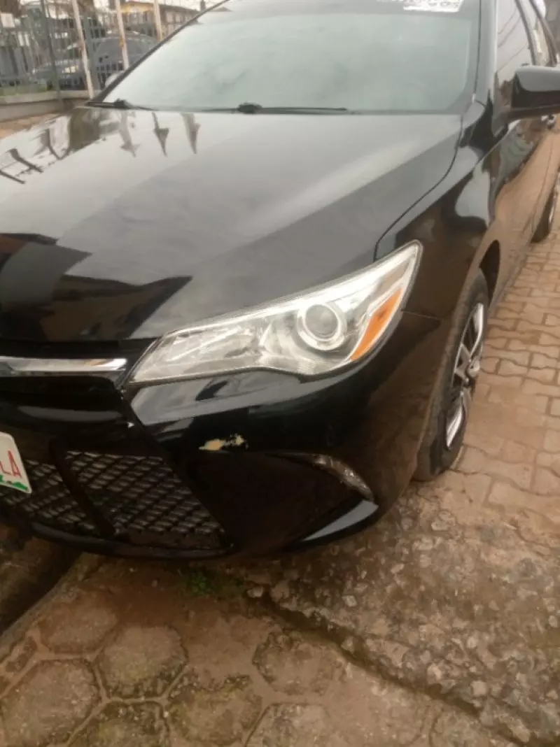 TOYOTA Camry - 2015