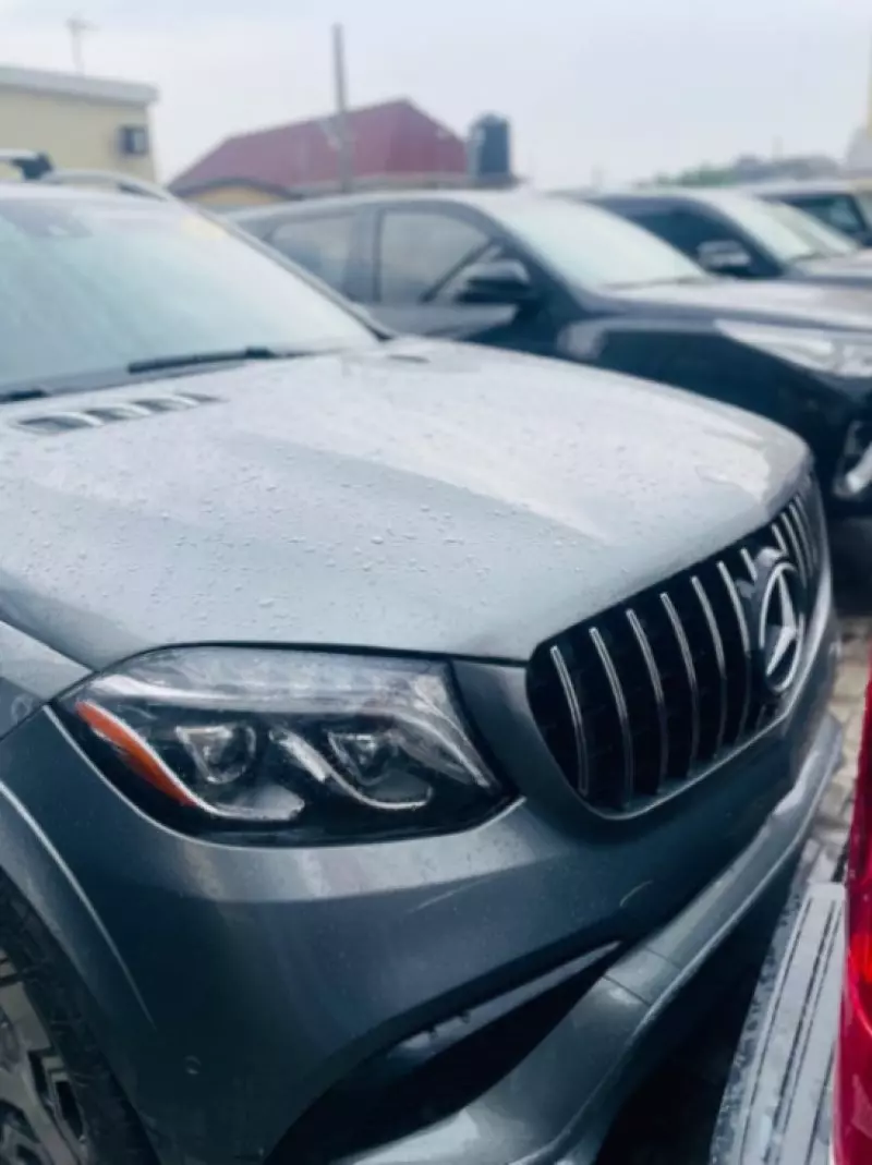 Mercedes-Benz GLS 550 - 2015