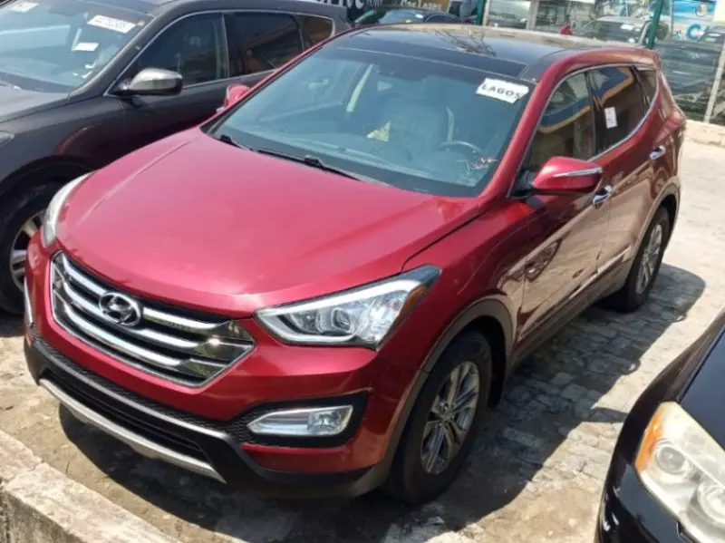 Hyundai Santa Fe   - 2015