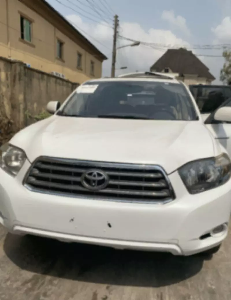 Toyota Highlander   - 2009