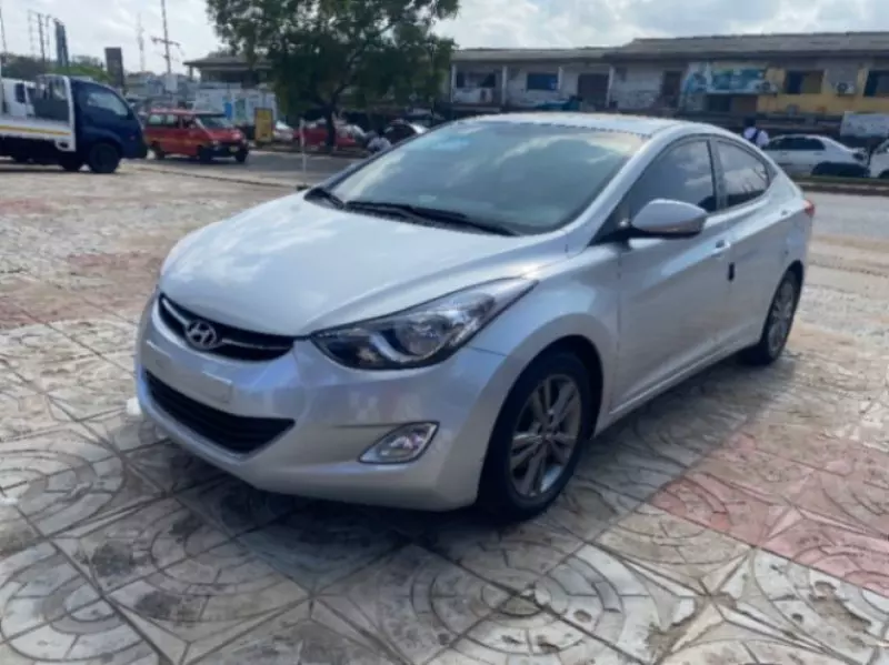 Hyundai Elantra   - 2015
