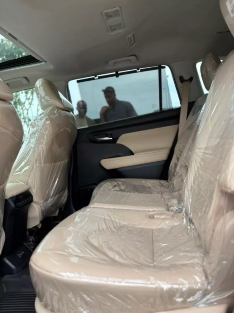 TOYOTA Highlander   - 2024