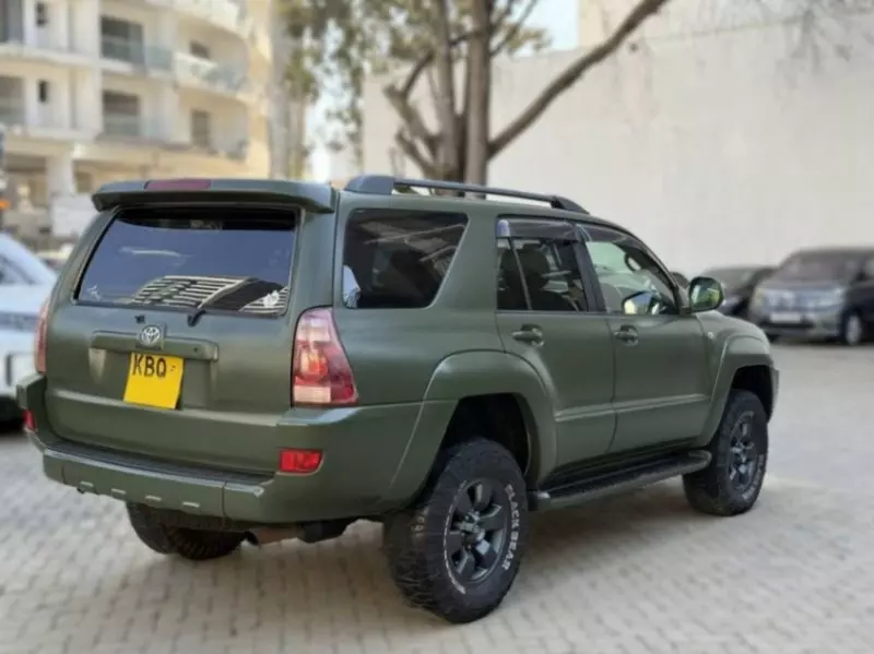 TOYOTA Hilux Surf    - 2004