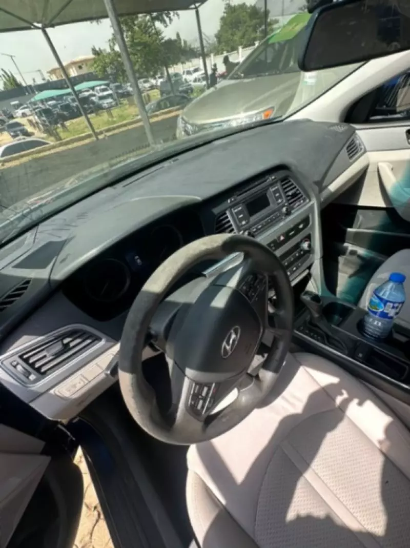 Hyundai Sonata   - 2015