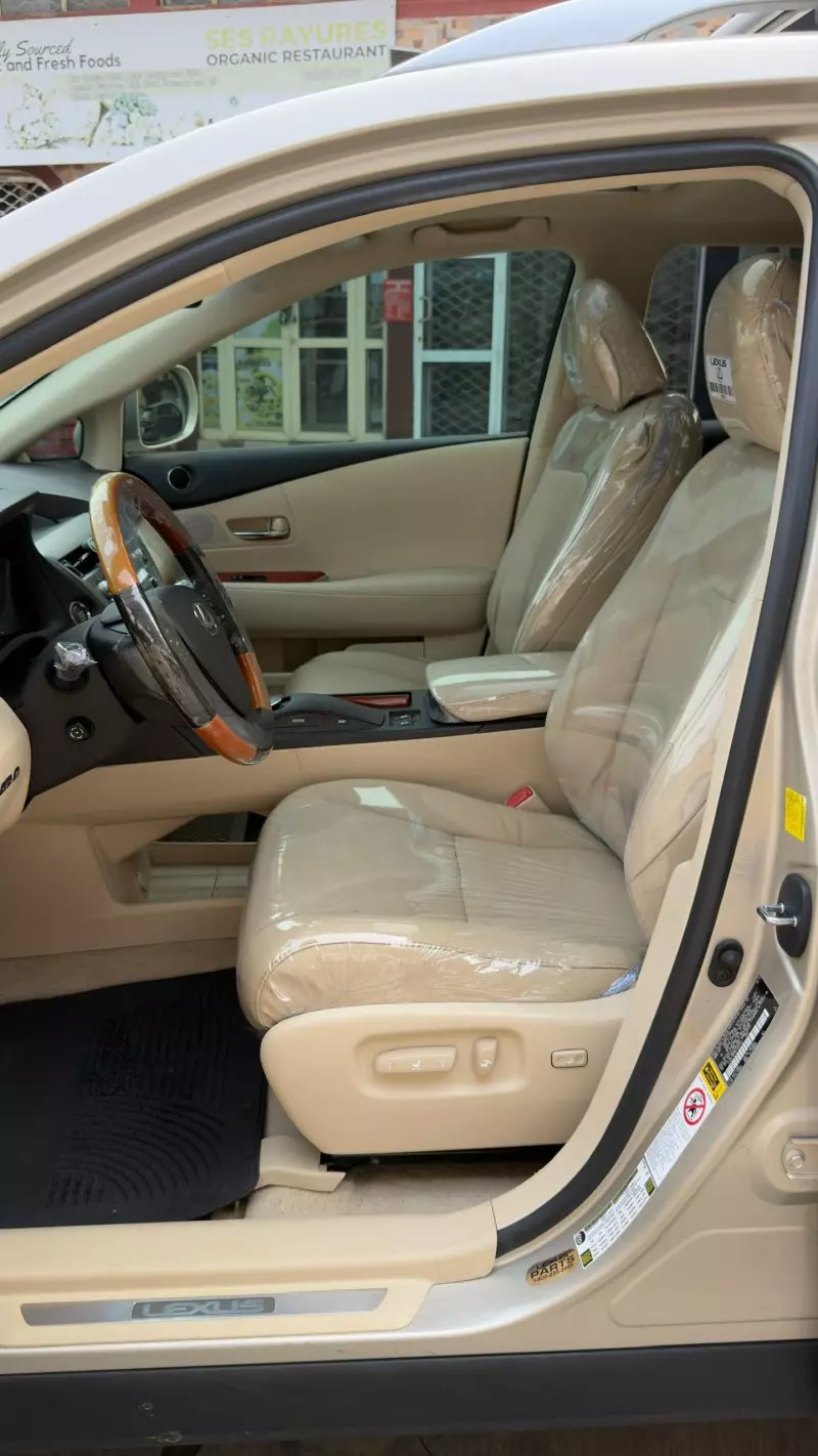 Lexus RX   - 2011