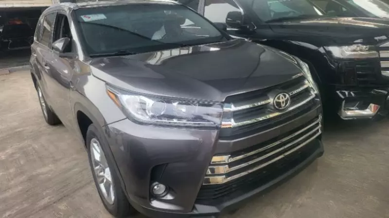Toyota Highlander   - 2015