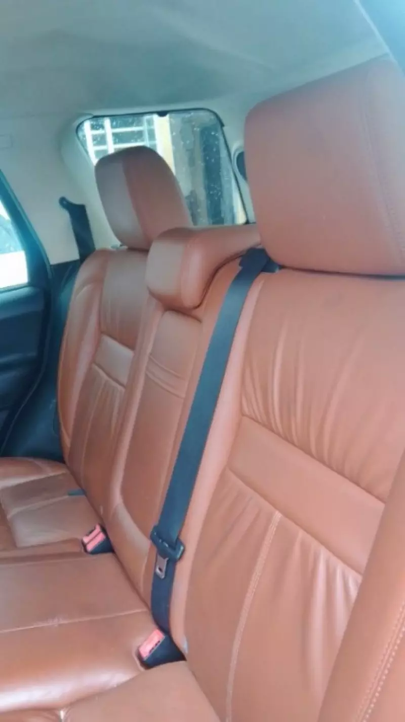 Land Rover LR 2   - 2012