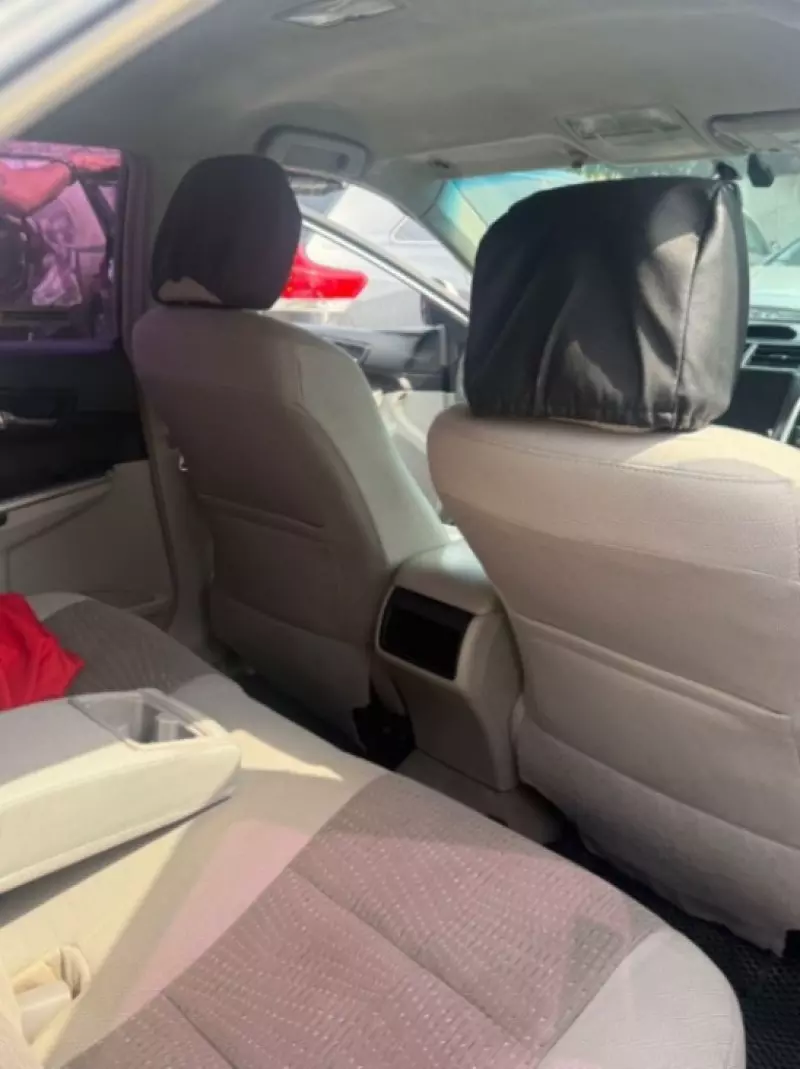 Toyota Camry   - 2012