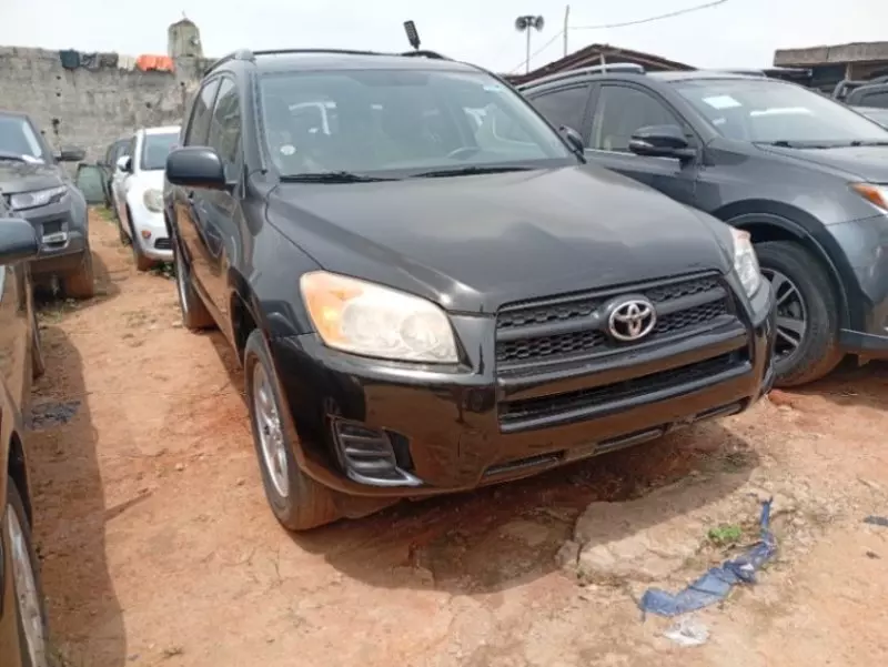 Toyota RAV4   - 2010