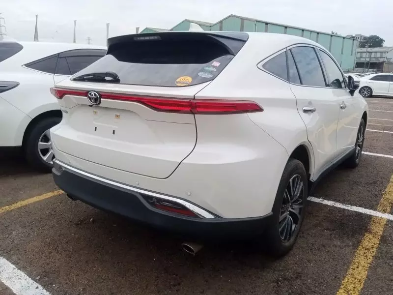 Toyota Harrier   - 2020