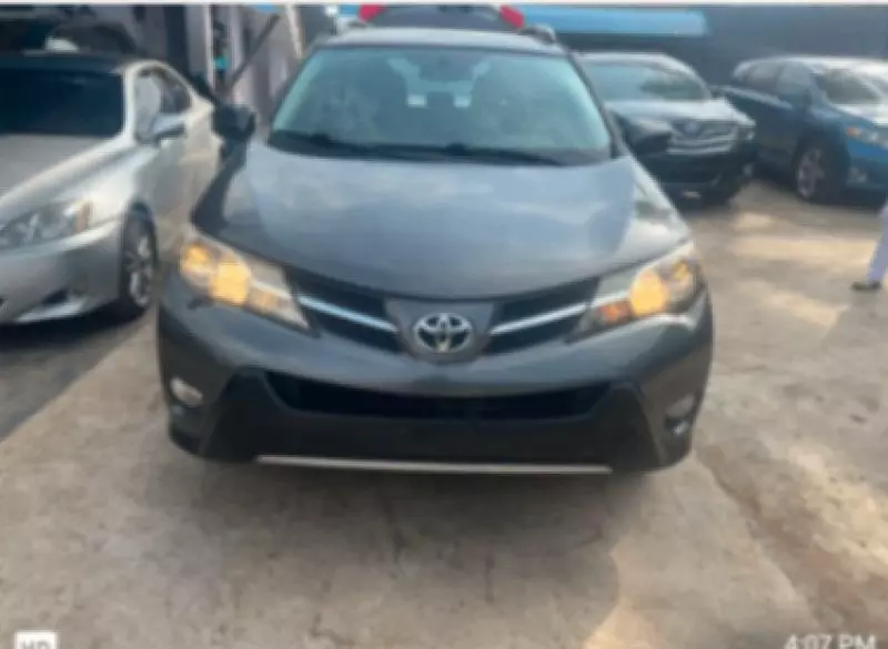 TOYOTA RAV4   - 2015