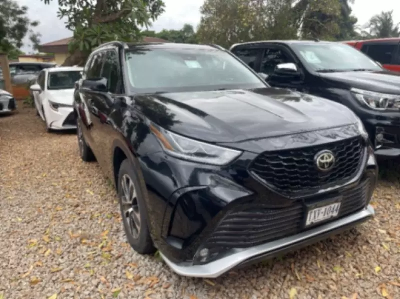 TOYOTA Highlander   - 2021
