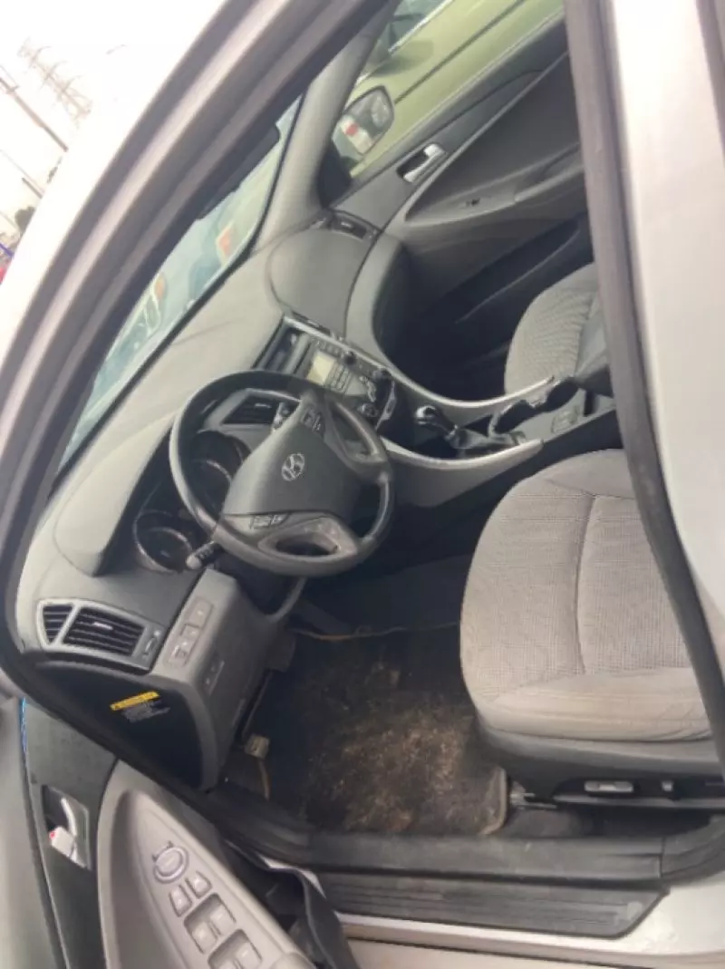 Hyundai Sonata   - 2013