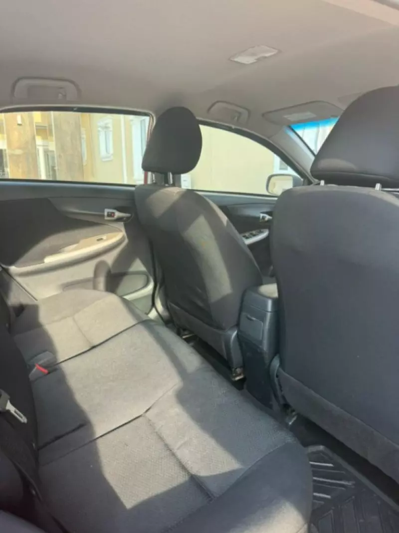 Toyota Corolla   - 2010