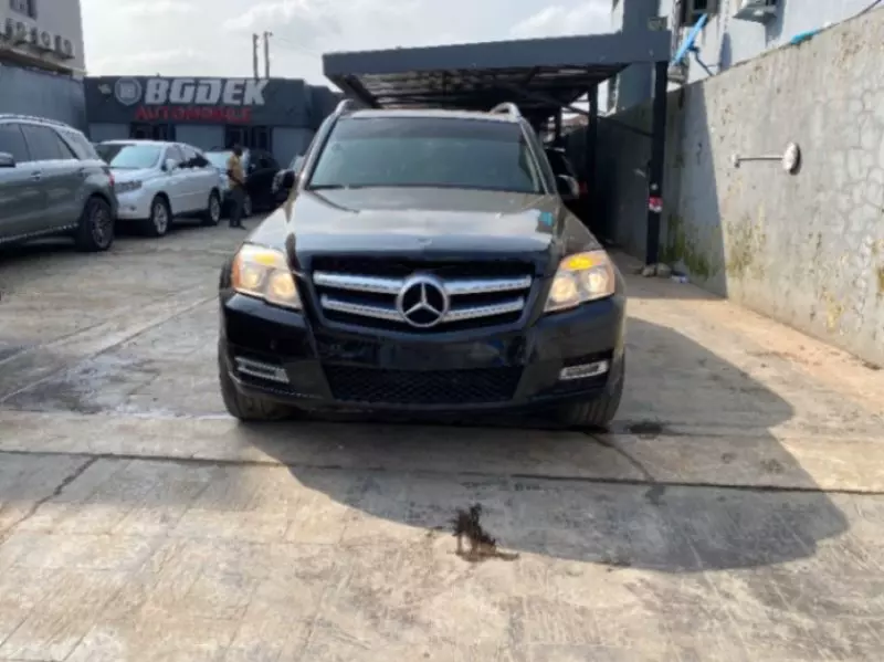 Mercedes-Benz GLK 350   - 2010