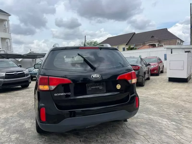KIA Sorento   - 2015