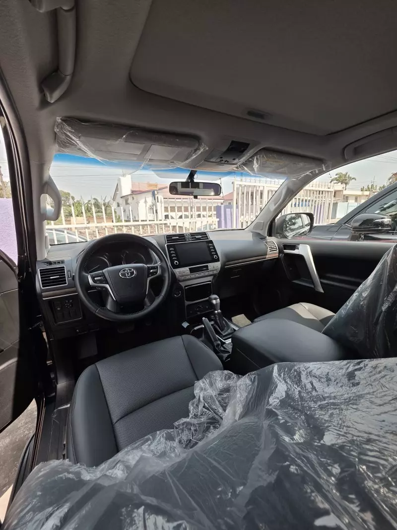 Toyota Landcruiser Prado   - 2023