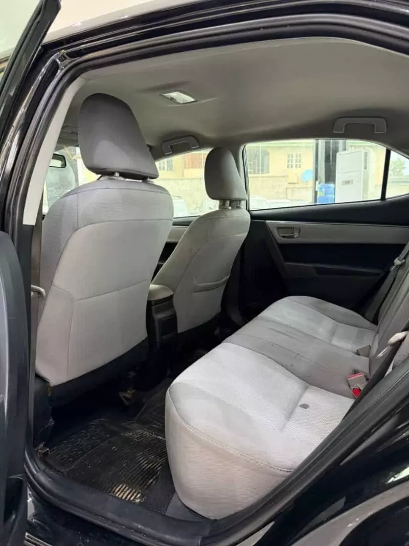 Toyota Corolla   - 2016