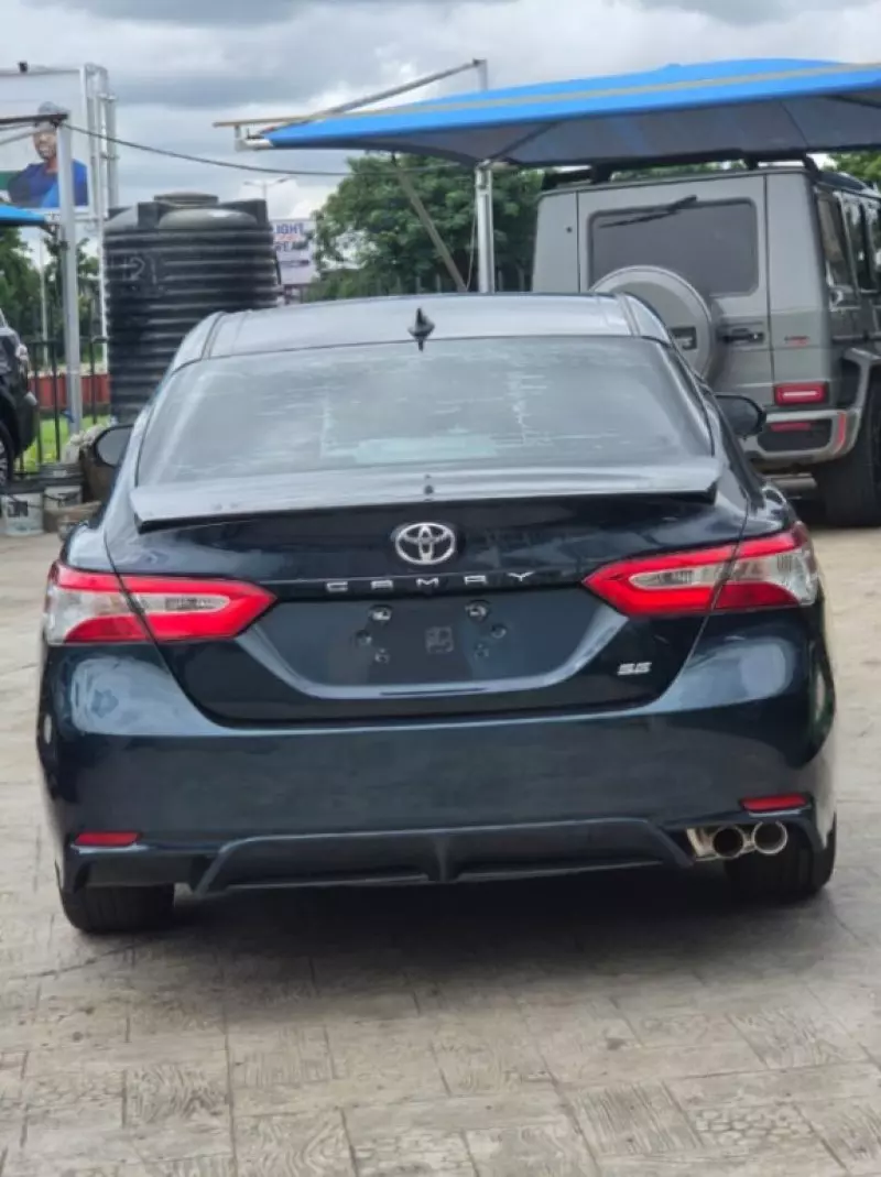 TOYOTA Camry   - 2020
