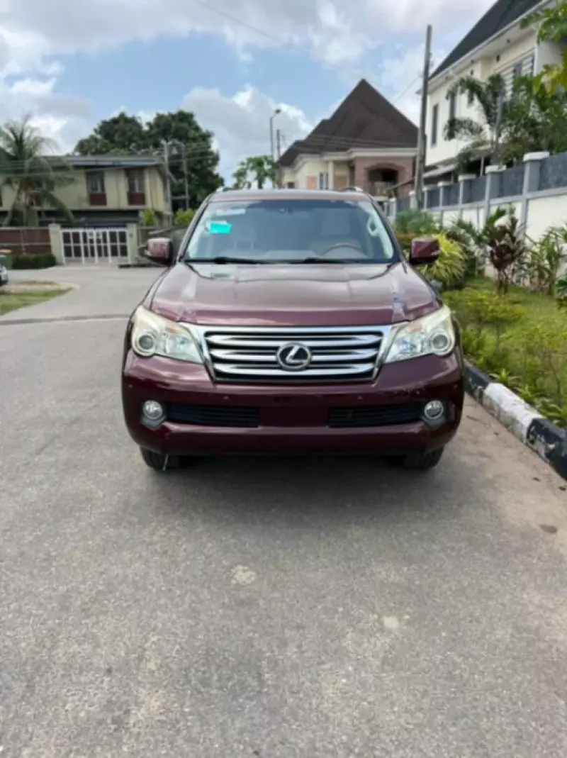 Lexus GX 460   - 2012