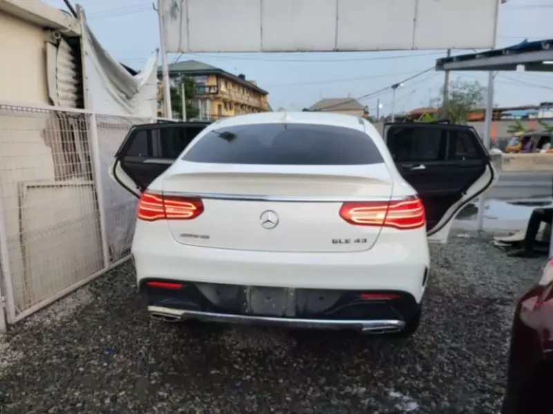 Mercedes-Benz GLE-Class   - 2017