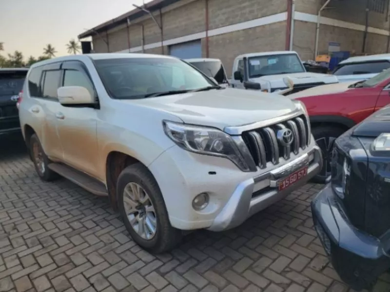 Toyota Landcruiser Prado   - 2016