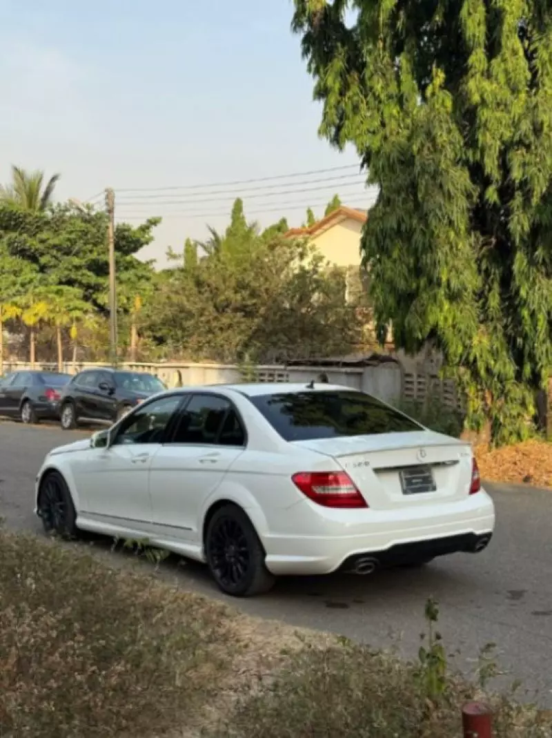 Mercedes-Benz C-Class - 2013