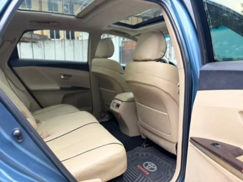 Toyota Venza   - 2010