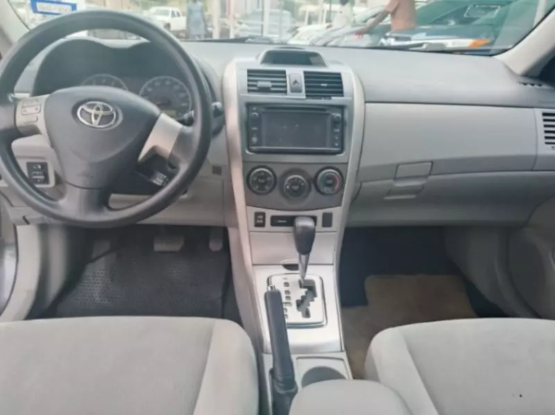 TOYOTA Corolla - 2013