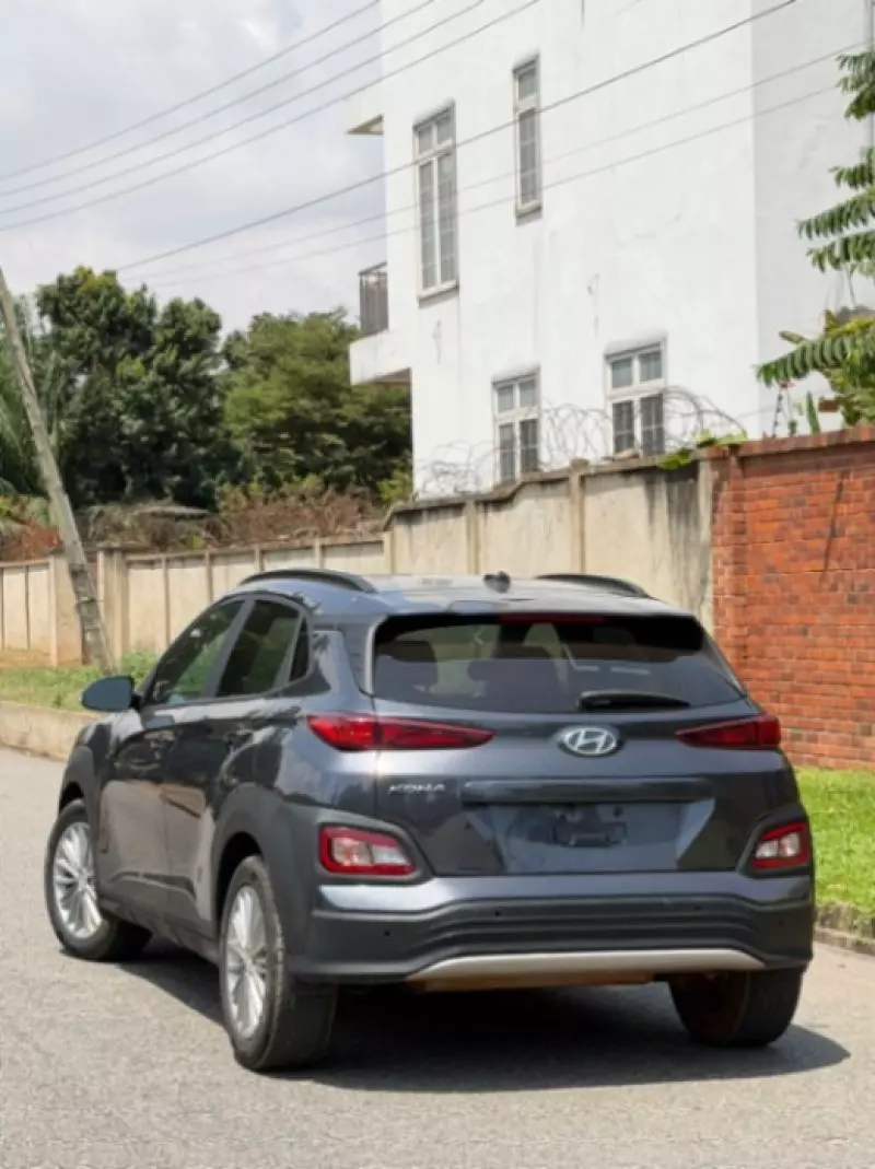 Hyundai Kona   - 2021