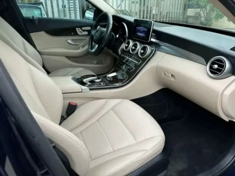 Mercedes-Benz C 300   - 2015