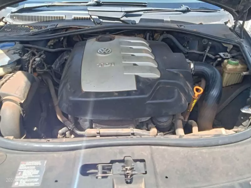 Volkswagen Touareg   - 2014