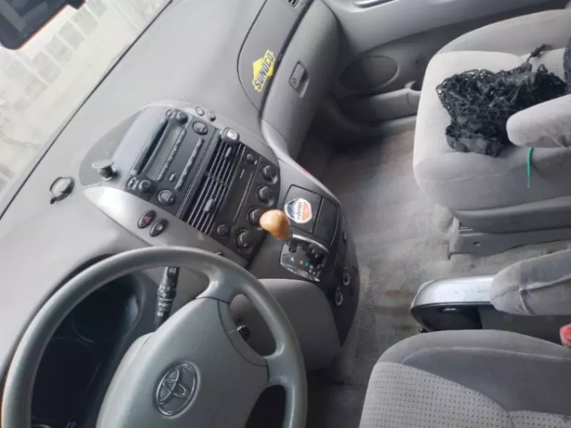 TOYOTA Sienna   - 2007