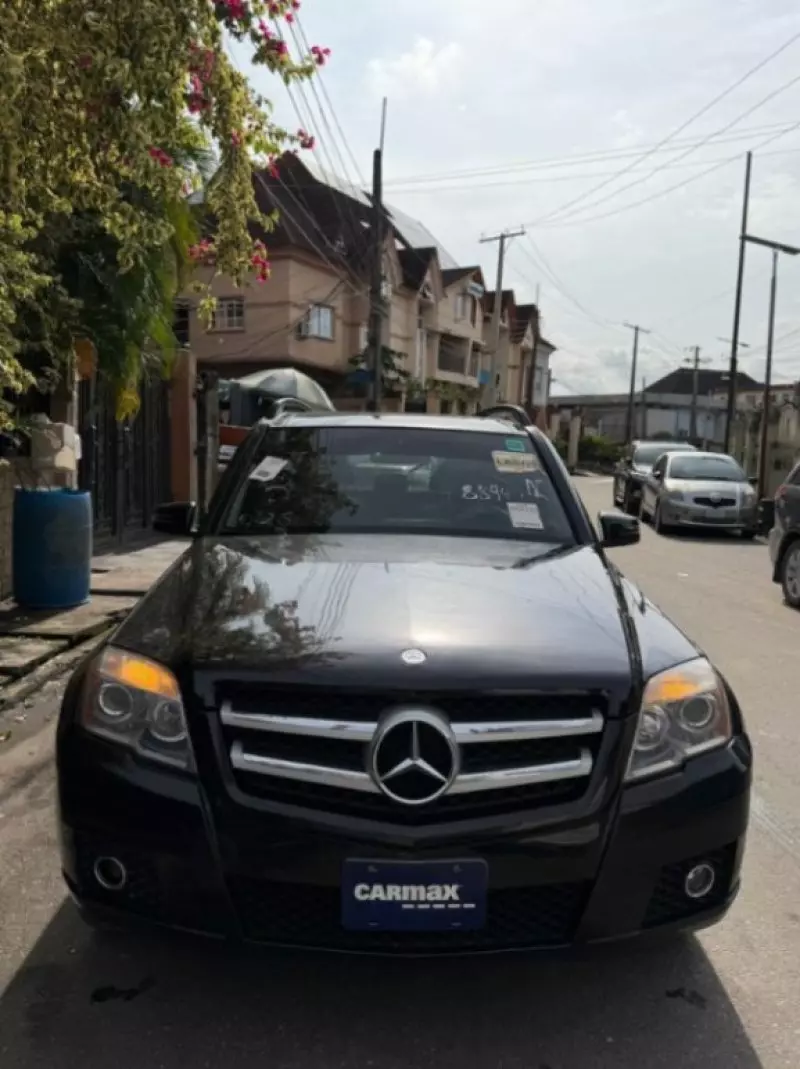 Mercedes-Benz GLK 350   - 2012