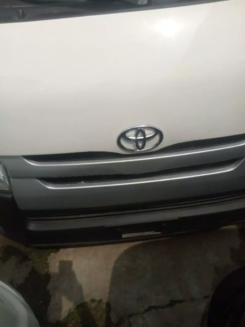 Toyota Hiace   - 2016