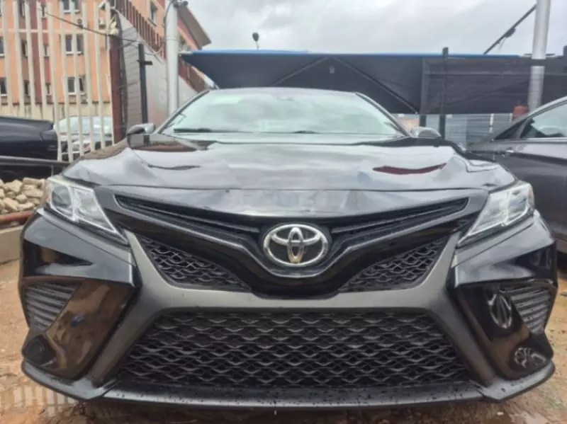 Toyota camry   - 2020