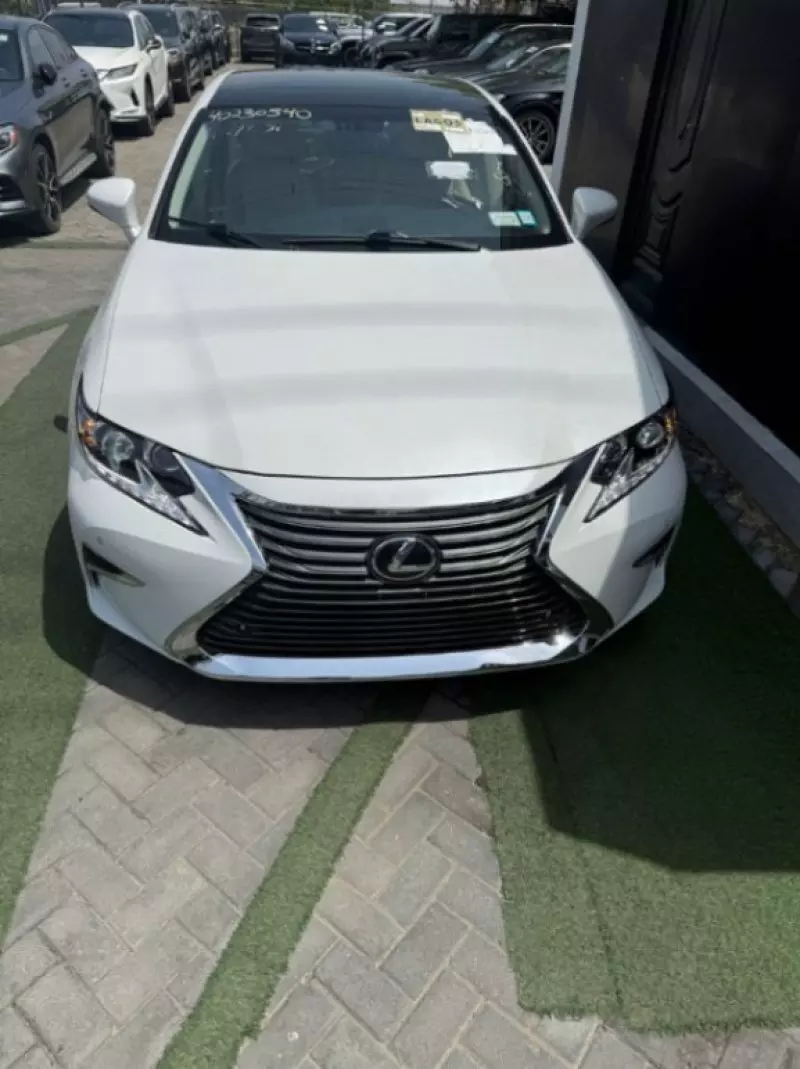 Lexus ES 350   - 2013