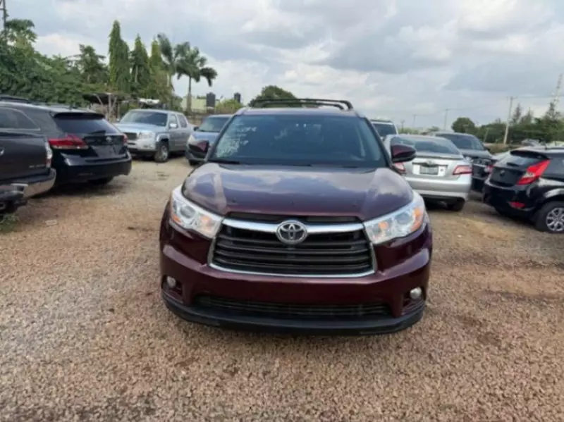 TOYOTA Highlander   - 2016