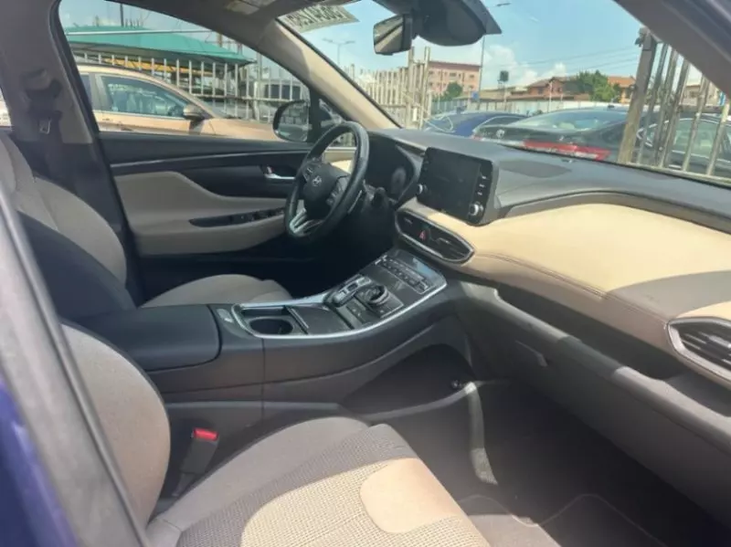 Hyundai Santa Fe   - 2022
