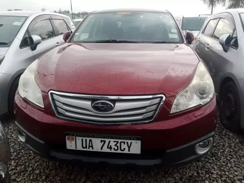 Subaru Outback   - 2011
