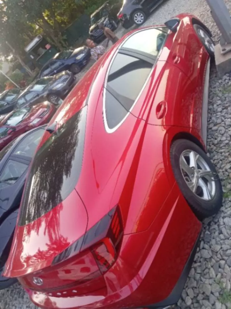 Hyundai Sonata   - 2021