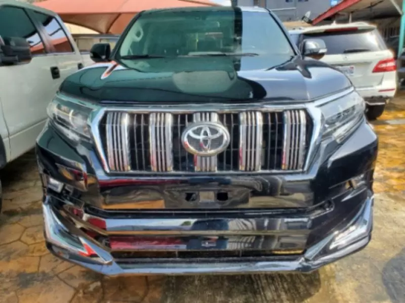 Toyota Landcruiser Prado   - 2017